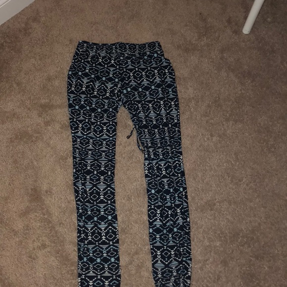 printed soft cinched pants - Picture 2 of 2